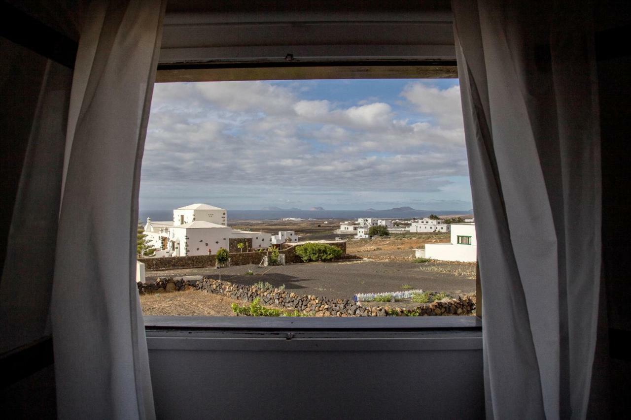 Casa Candela Tatil Evi Tinajo